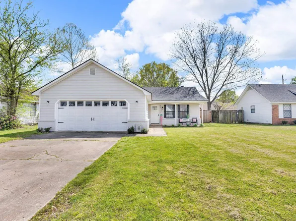 4331 Water Briar Rd, Millington, TN 38053