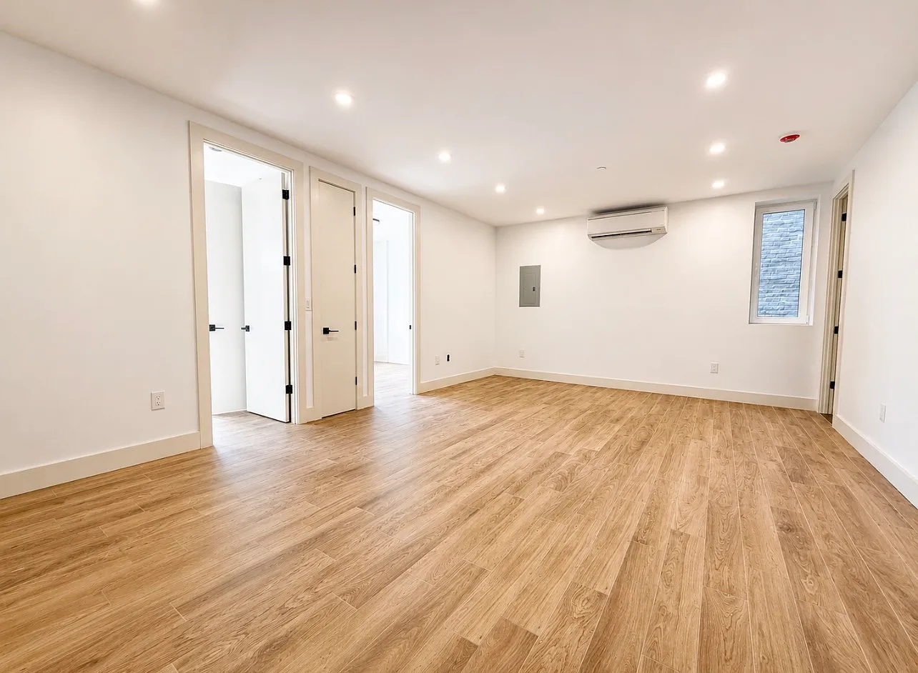 450 East 26th Street — Photo 4