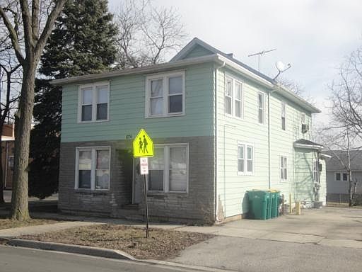 3rd image of 674 N Broadway St