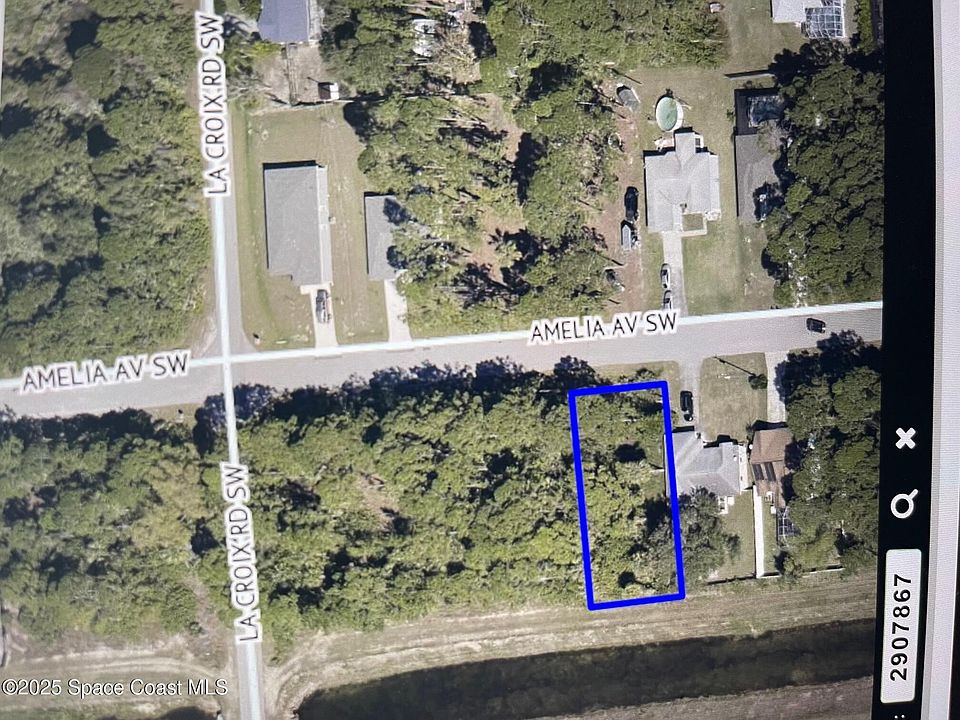 2nd image of 1330 Amelia Ave SW