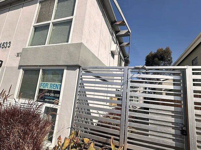 4533 Contour Blvd. — Photo 56