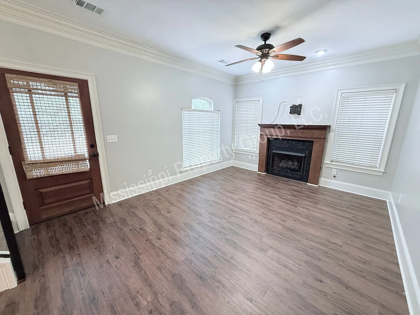3BR/3BA For Rent — Photo 4