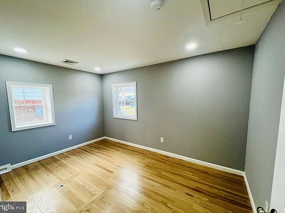 5th image of 34 Compass Rd