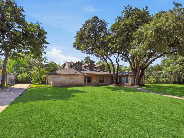 3705 Brighton Rd, Fort Worth, TX 76109