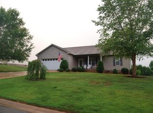 941 Constitution Ave, Newton, NC 28658