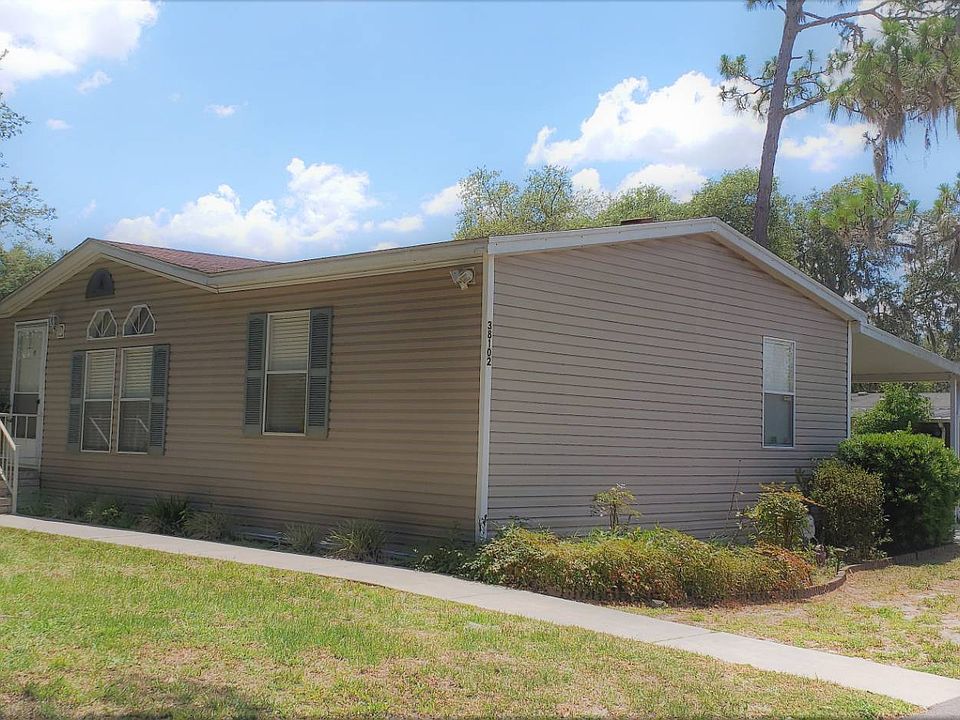 1st image of 38102 Vinson Ave