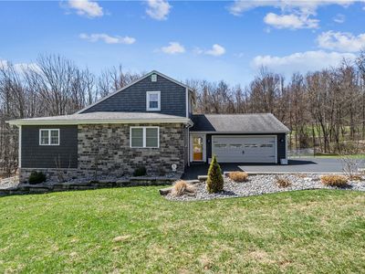 1016 Seneca Ln, Jeannette, PA, 15644