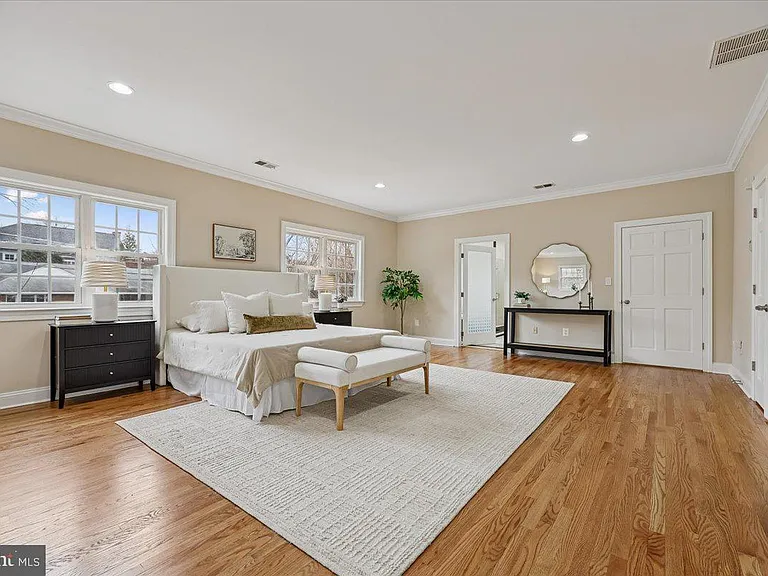 4902 Derussey Pkwy — Photo 57