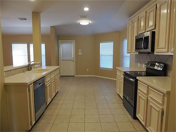2nd image of 15227 Duncan Grove Dr