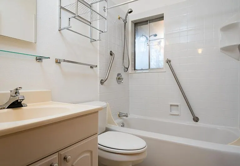 6202 E Burnside St — Photo 21