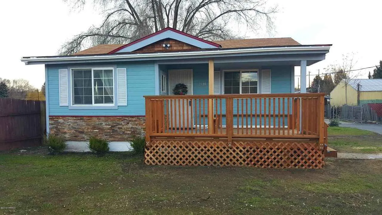 2608 Fairbanks Ave photo 1