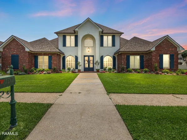 107 Shinnecock Hills Dr, Broussard, LA 70518