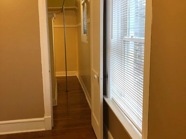 1751 W Catalpa Ave #3 — Photo 2