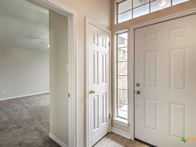 5009 Joseph Dr — Photo 3