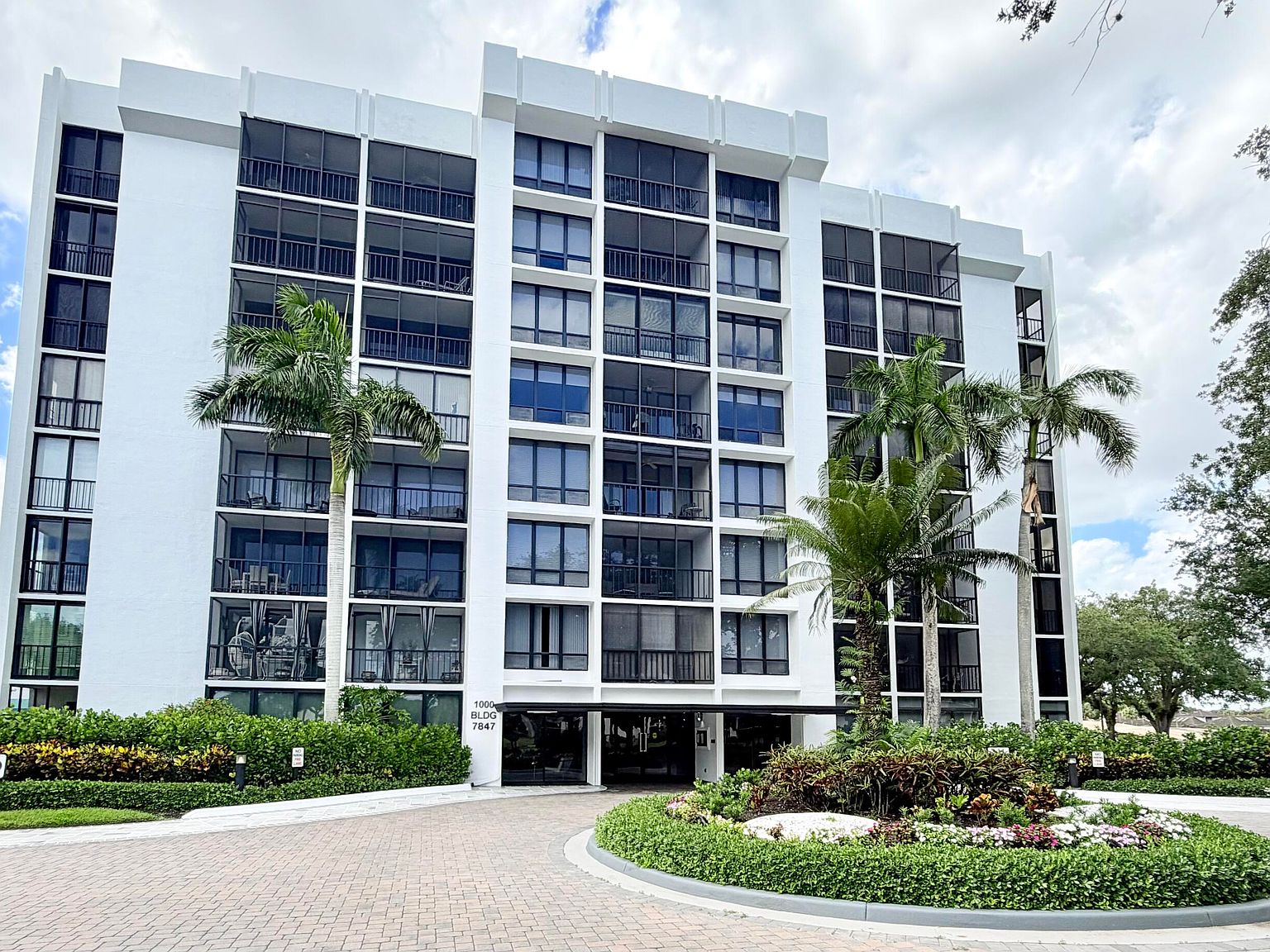 7847 Lakeside Boulevard #1052