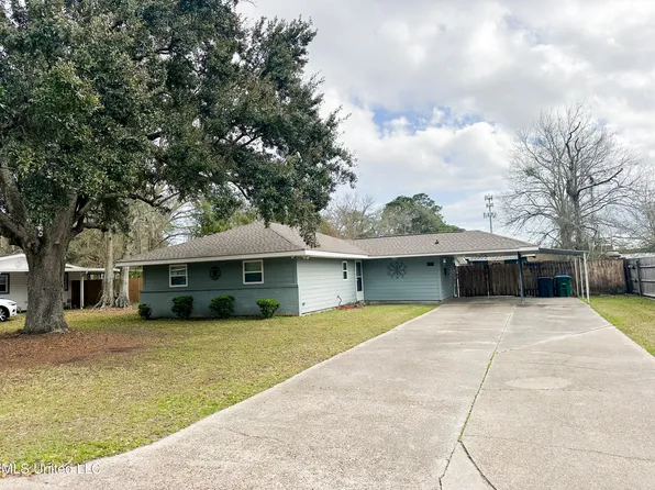 2408 Wilson Ave, Pascagoula, MS 39567
