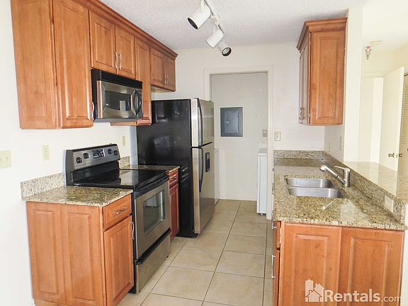 3rd image of 10265 Gandy Blvd N APT 802