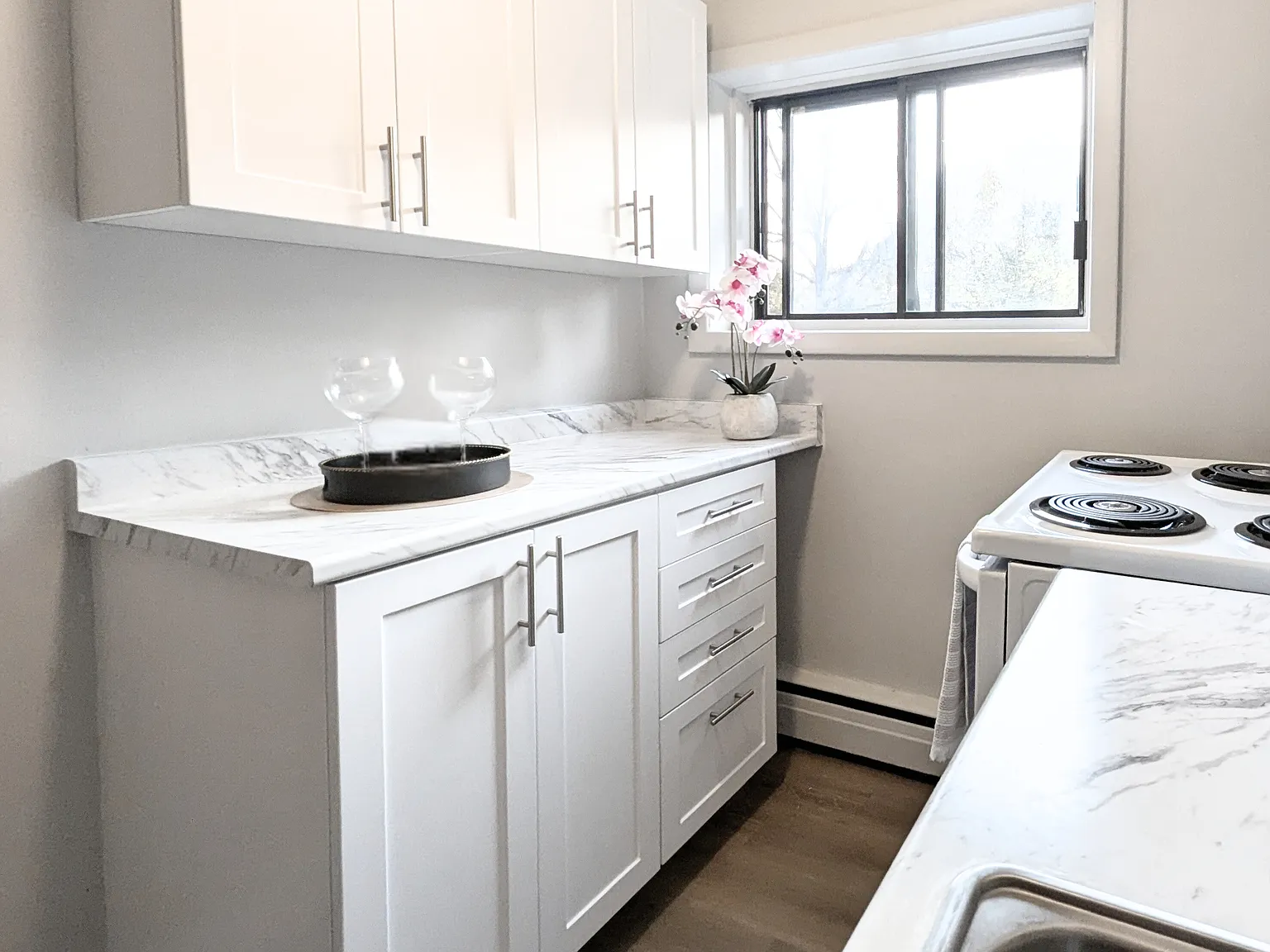 Sienna Apartments - Choose your rent level - Call for Details - Water, Heat — Photo 4