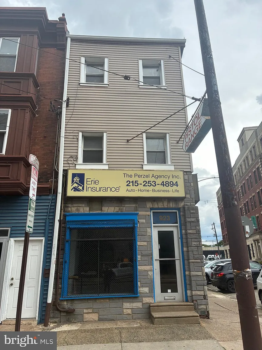 923 Spring Garden St photo 1
