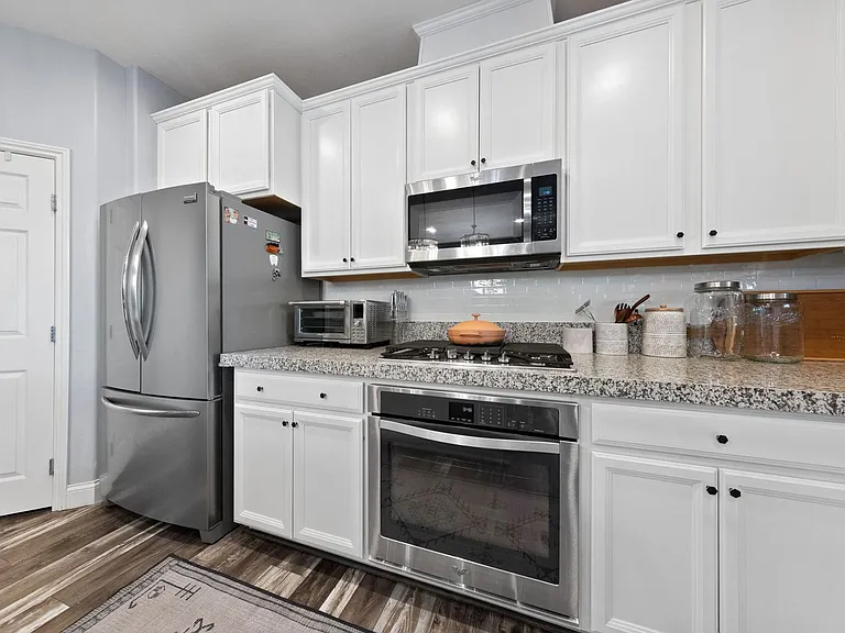 428 Vigo Port St — Photo 25