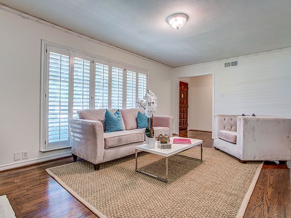 3538-ainsworth-dr-dallas-tx-High-Res-6.jpg