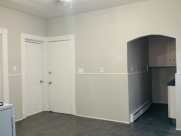 3rd image of 21 West St