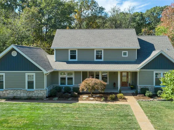 16260 Forest Meadows Dr, Chesterfield, MO 63005