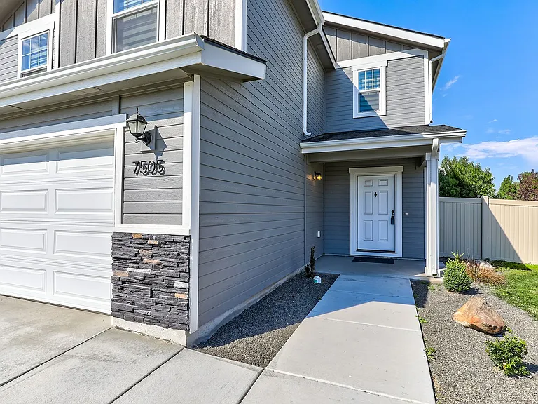 7505 S Foremast Ave — Photo 14