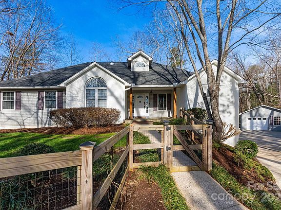 2nd image of 137 Warlick Rd