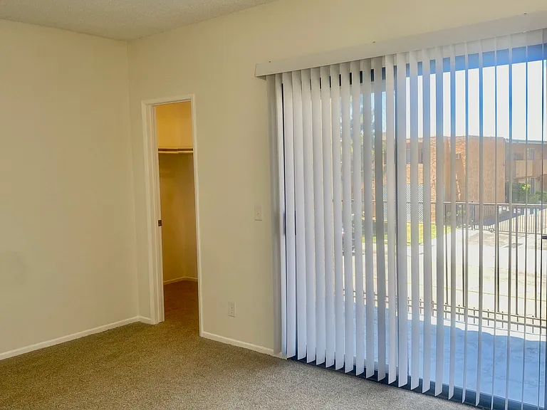 44200 Kingtree Ave #27 — Photo 22