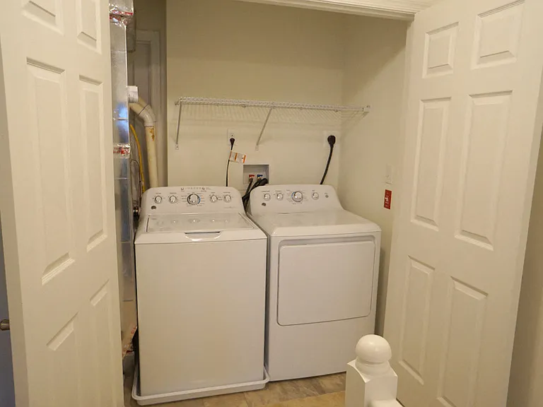 Full Size Washer and Dryer in Select Styles