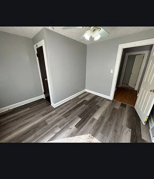 1506 Larchmont Rd — Photo 17