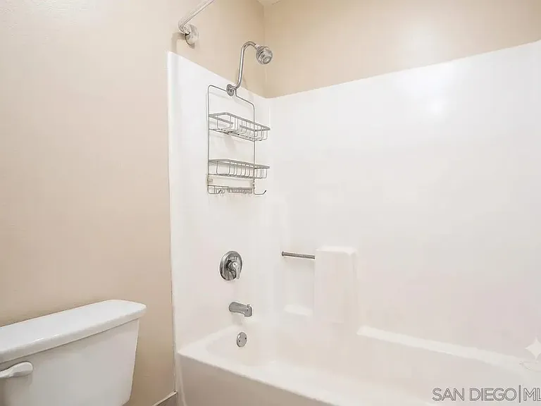 4150 34th St #6 — Photo 15