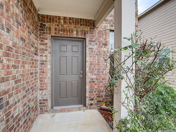 4th image of 218 PLEASANTON CIR