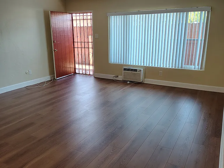 6742 Western Ave #4 — Photo 4