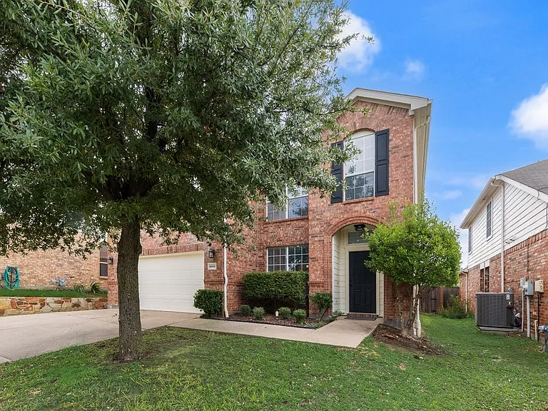 4241 Enchanted Rock Ln — Photo 2