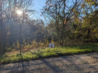 8 Long Beard Ln, Tazewell, TN 37879