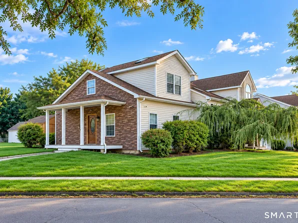 1 Alicia Ln #B, Middletown, CT 06457
