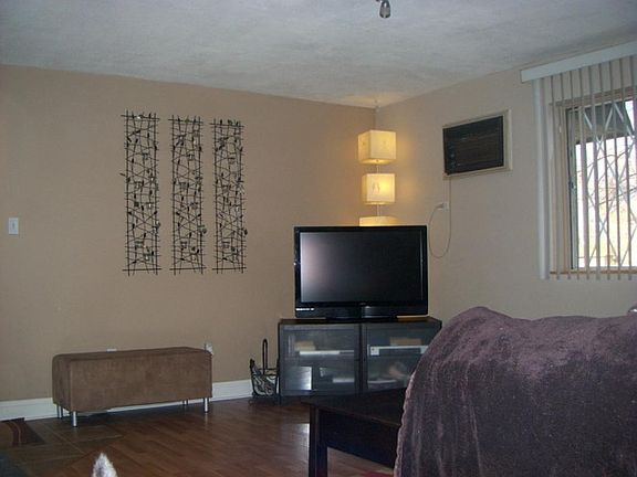 3rd image of 17220 71st Ave APT 1