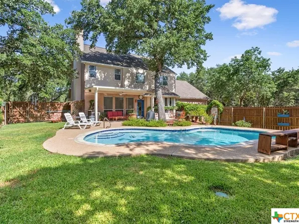40 Wrangler Dr, Morgans Pt Resort, TX 76513