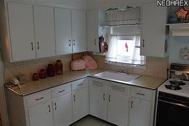 5th image of 125 Wolf Ave