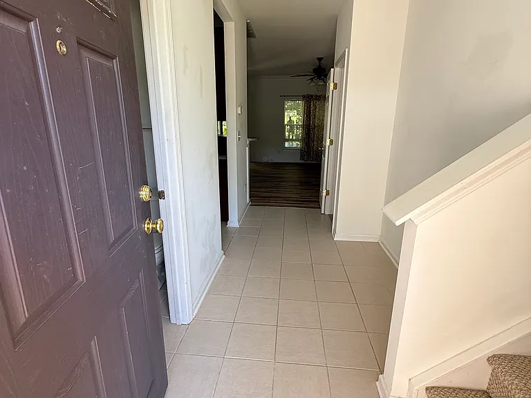 8742 Appledale Dr — Photo 4