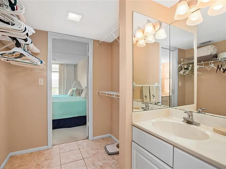 3 Bluebill Ave #610 — Photo 14