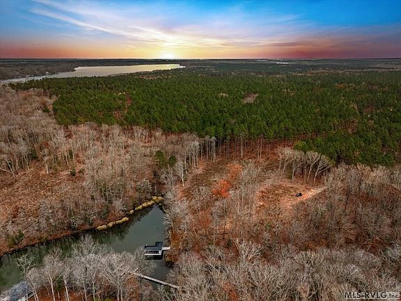 3rd image of 113 Sweet Water Creek Ct