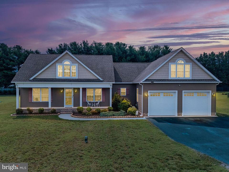 1st image of 80 Greenbrook Dr