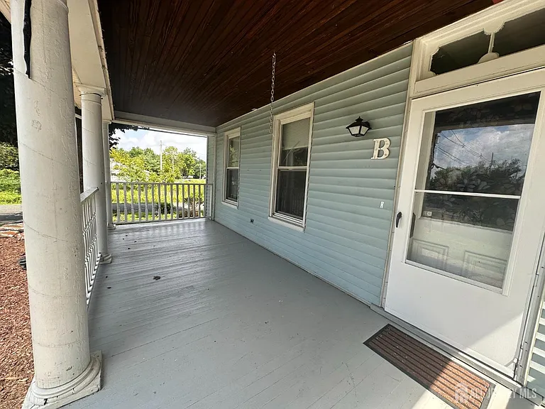 6 Public Rd #2 — Photo 3
