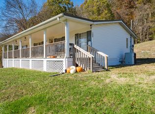 1330 Hillside Dr, Elizabethton, TN 37643