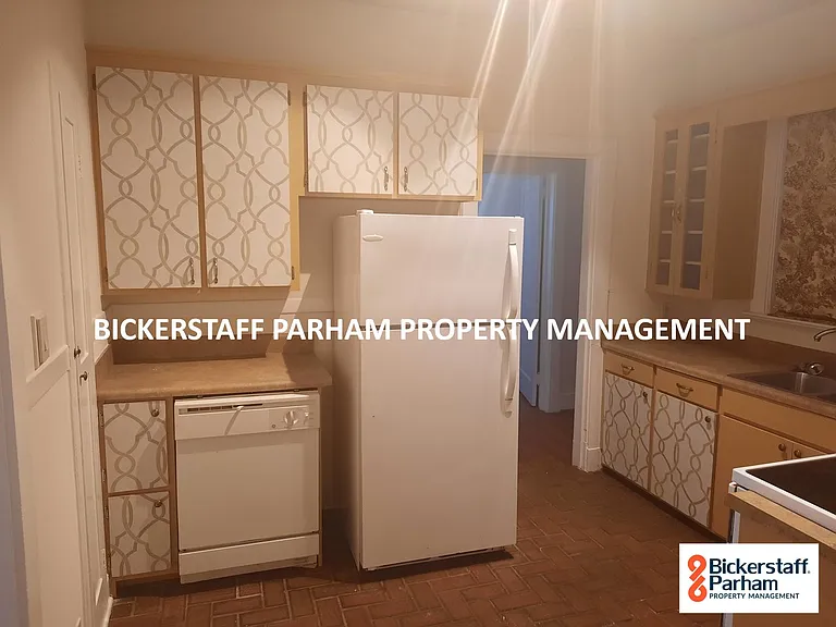 1708 Wildwood Ave — Photo 3
