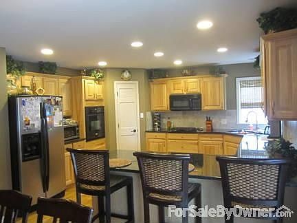 4th image of 2510 Dune Forest St