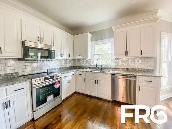 4th image of 232 N Marion Dr